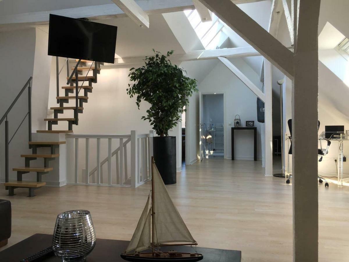 Luxury Rooftop Loft With River View 10Min To City Apartment Дюселдорф Екстериор снимка